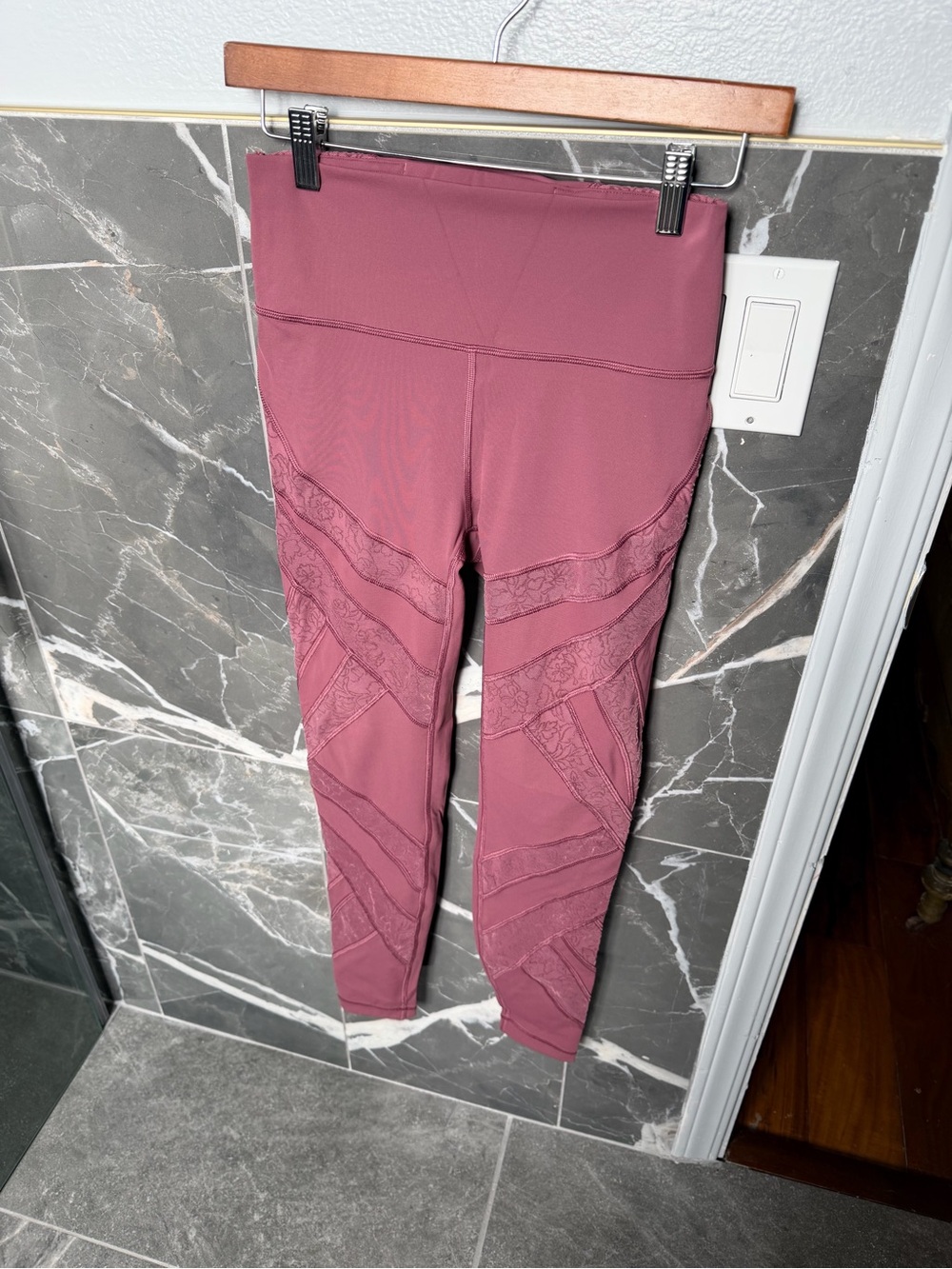 Lululemon Wunder Under leggings